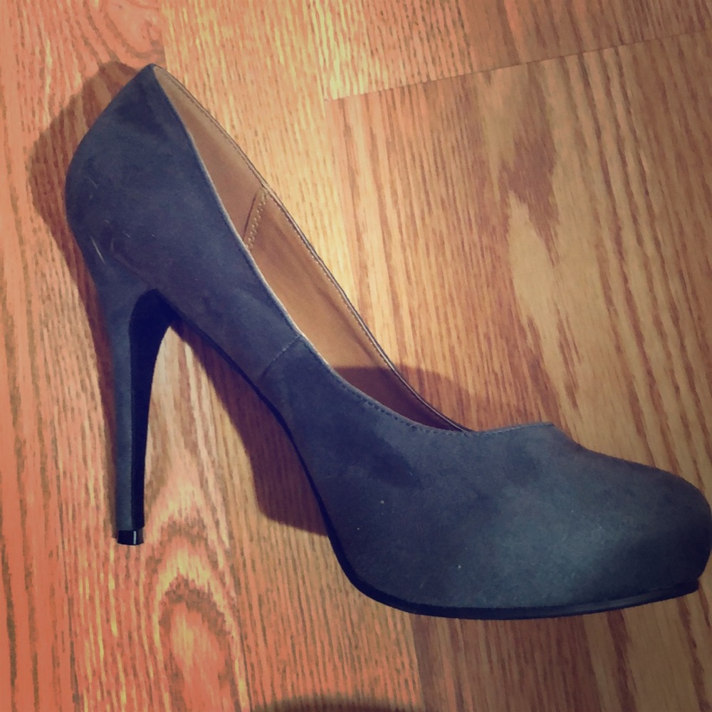 Charcoal pumps